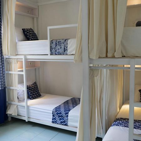 Pondok Sare Albergue Yogyakarta Exterior foto