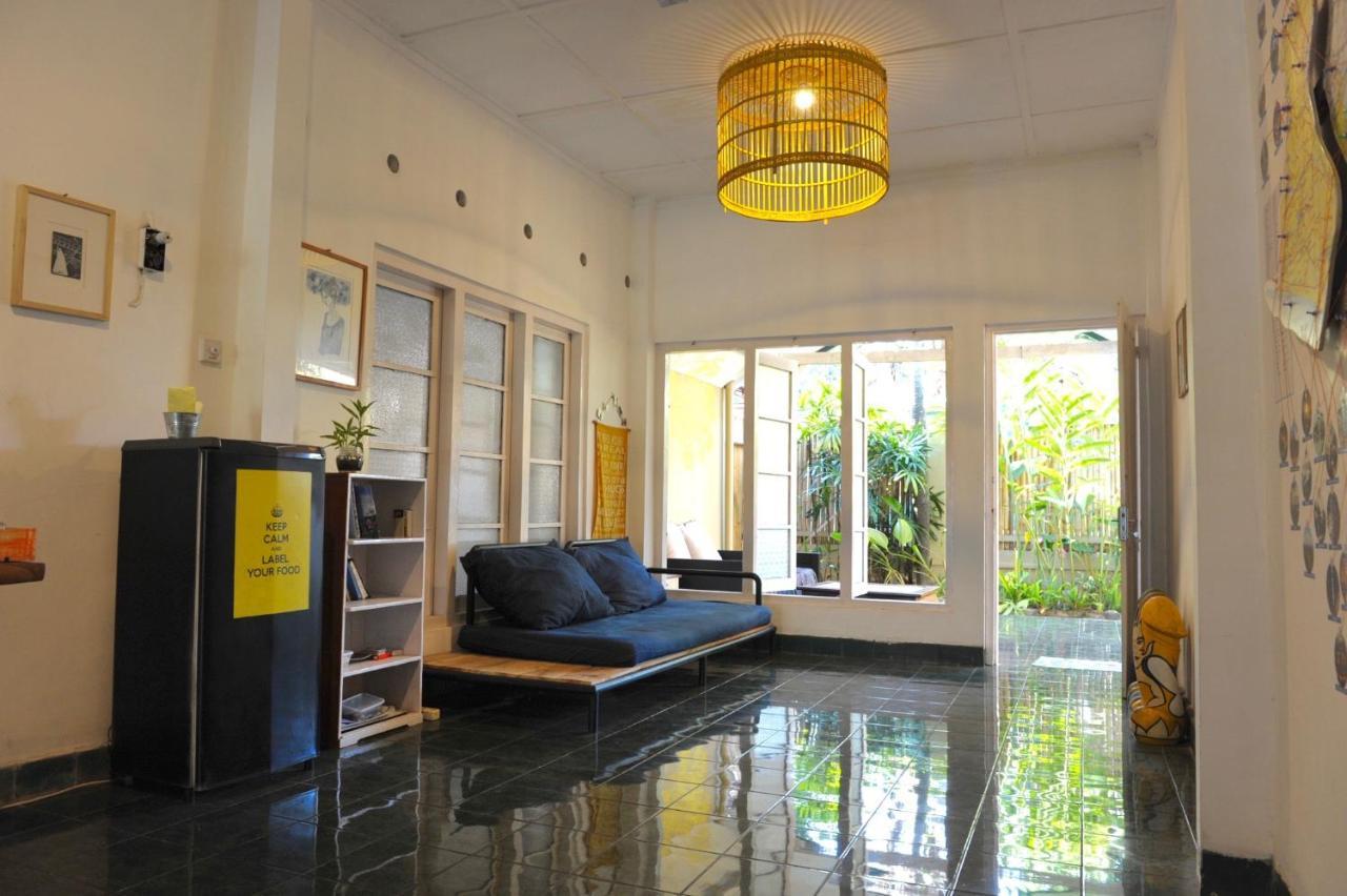 Pondok Sare Albergue Yogyakarta Exterior foto