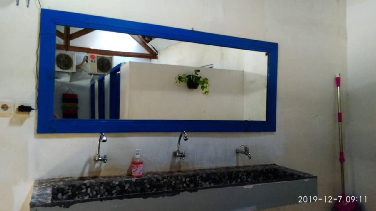 Pondok Sare Albergue Yogyakarta Exterior foto